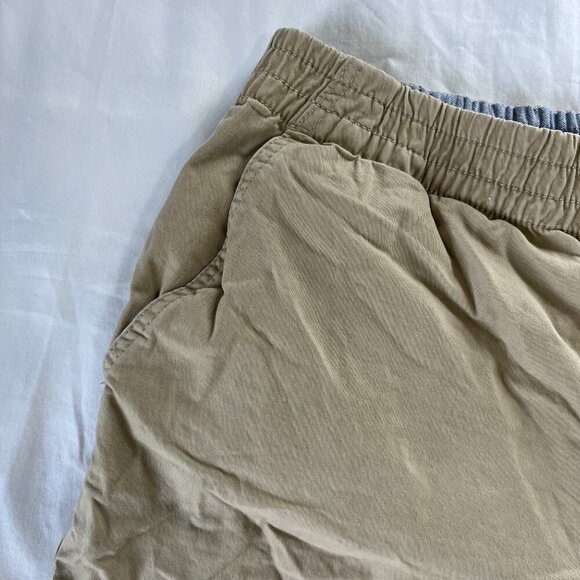 Tommy Hilfiger Khaki Elastic Waist Chico Style Shorts | Size L - Picture 2 of 6